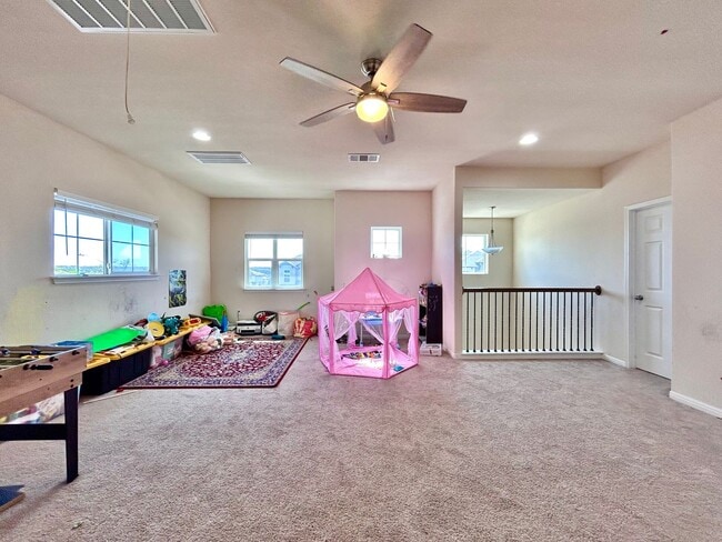 Building Photo - 445 Arrowhead Vine St