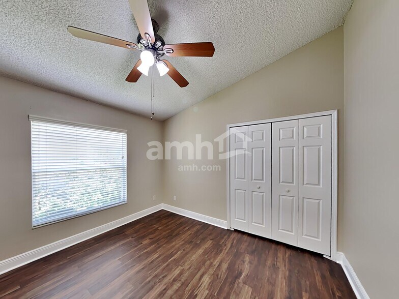 Building Photo - 3588 Foxcroft Cir