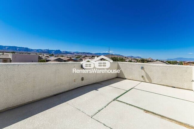 Building Photo - Discover the perfect blend of style and co...