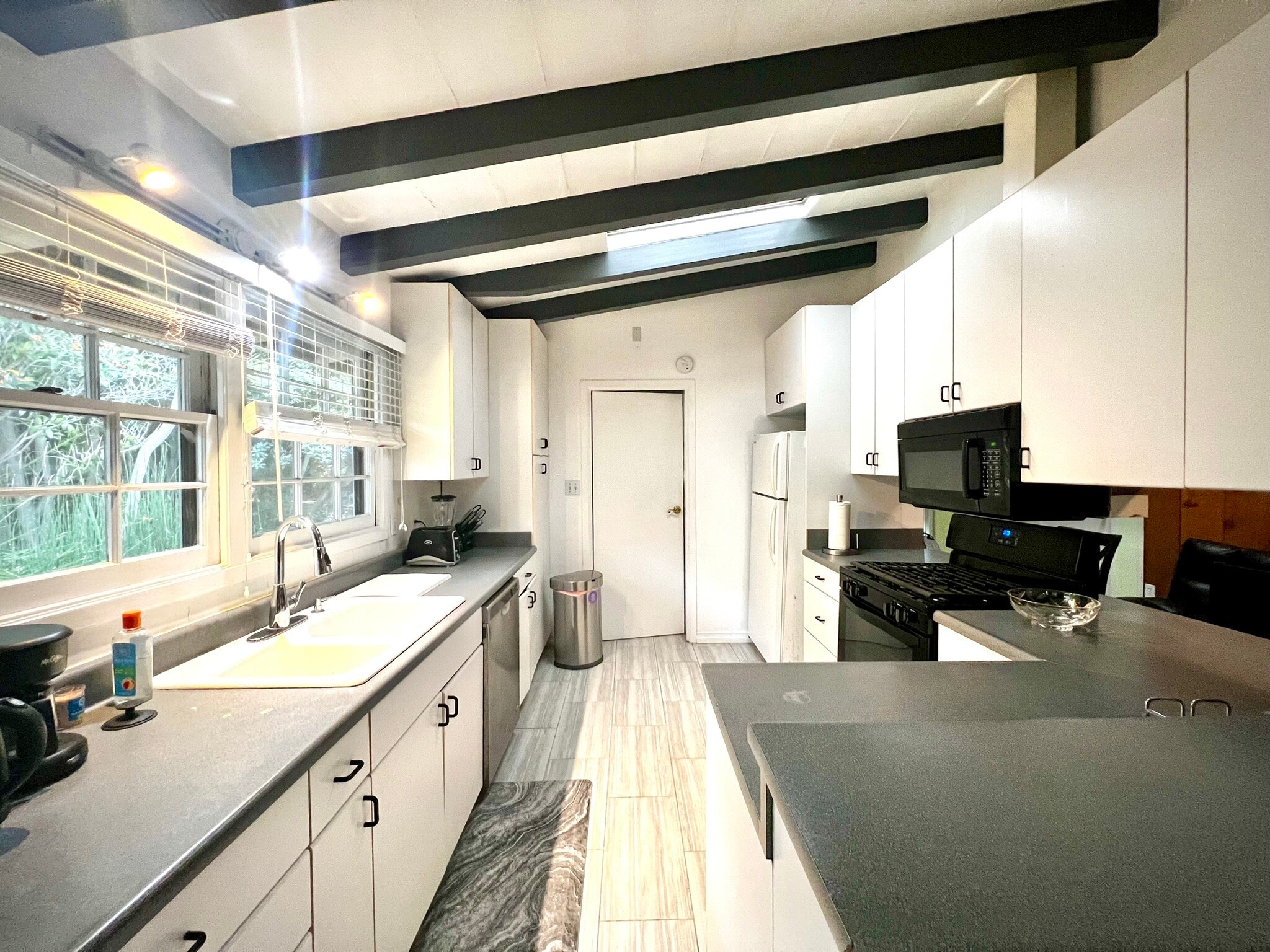 Modern Kitchen - 7855 Calle Juela