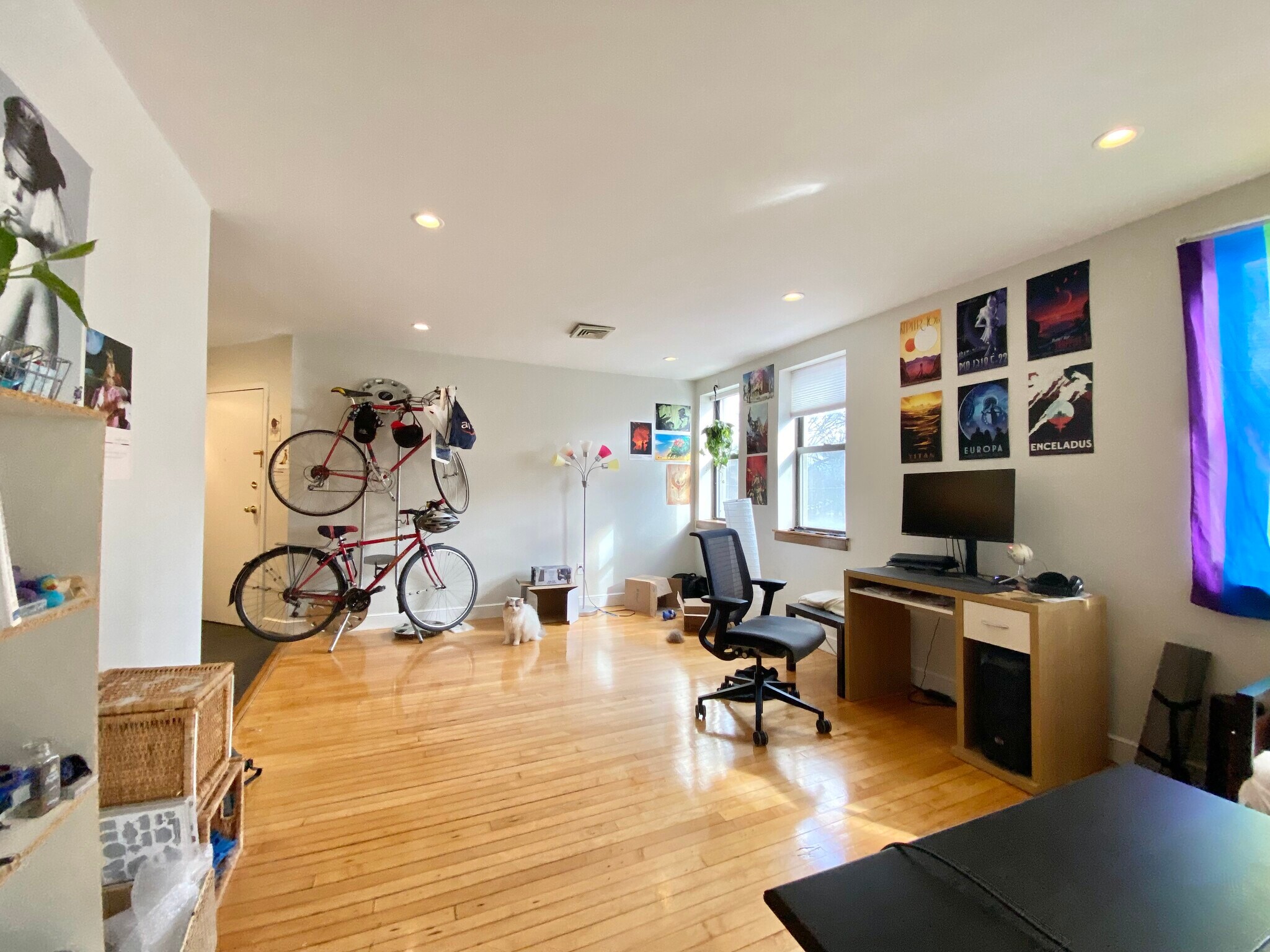 Building Photo - 100 Riverway