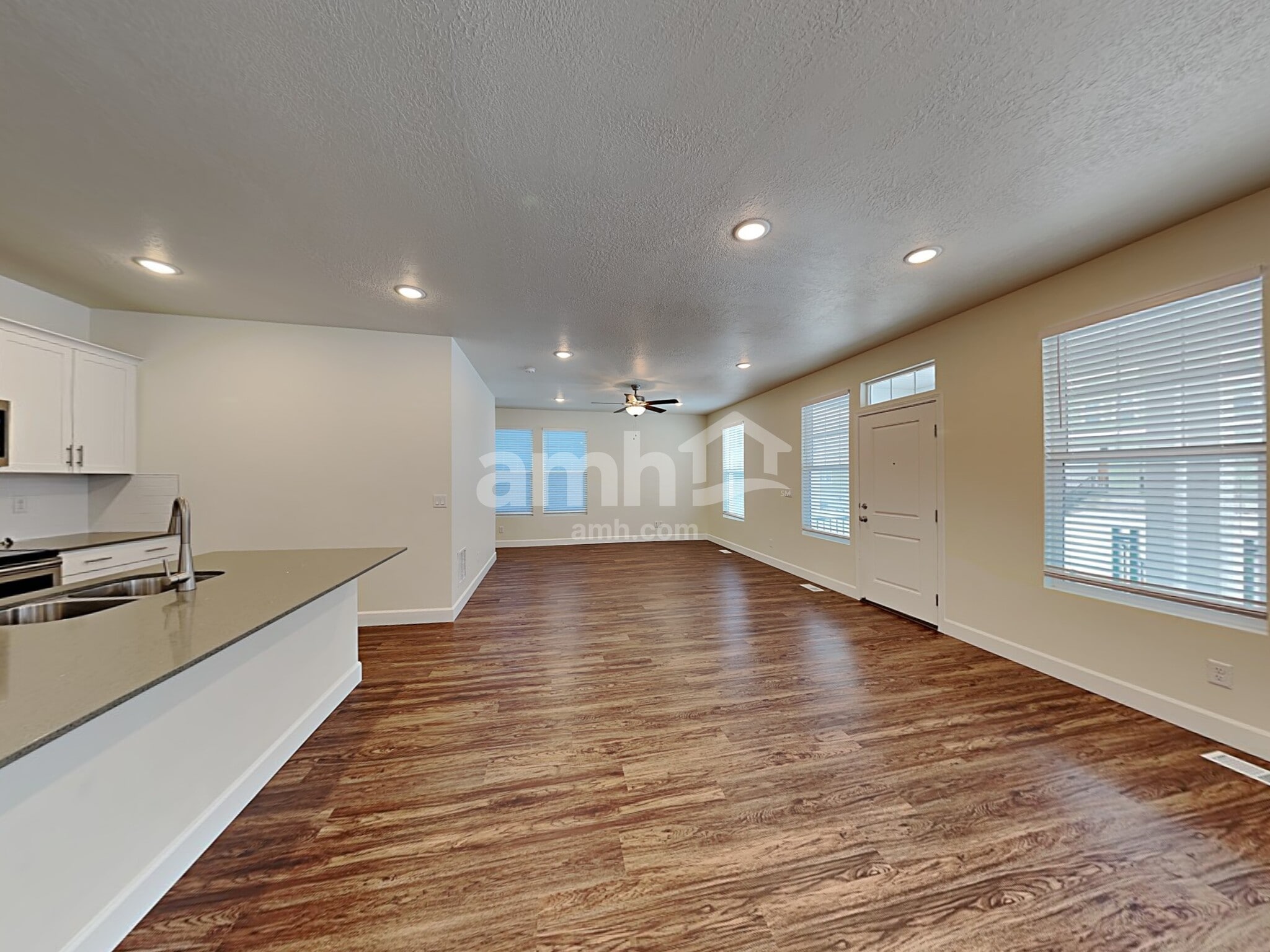 Building Photo - 6047 W Arranmore Dr