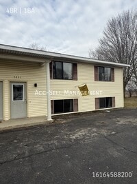 Building Photo - 5231 Rich-