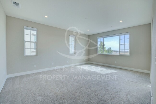 Building Photo - Stunning Modern Living in Twelve Bridges V...