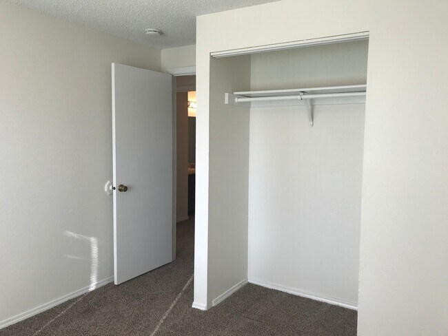 Building Photo - Adorable 3 Bed 2 Bath Ranch Style Home on ...