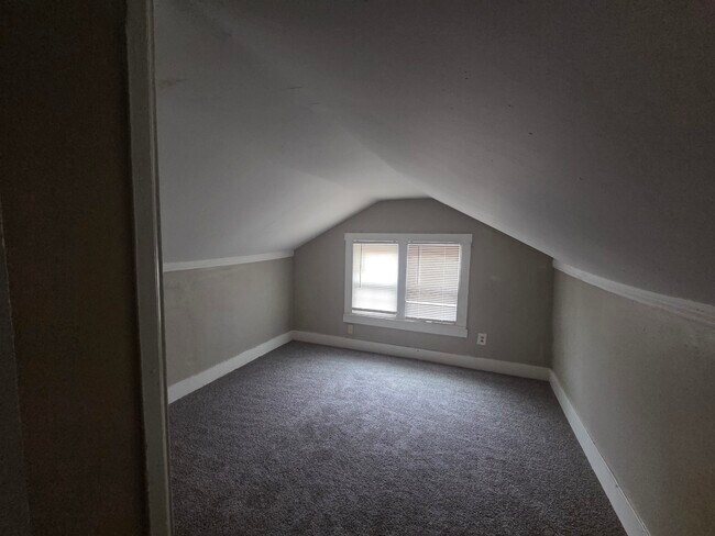 Building Photo - 524 S Greer St