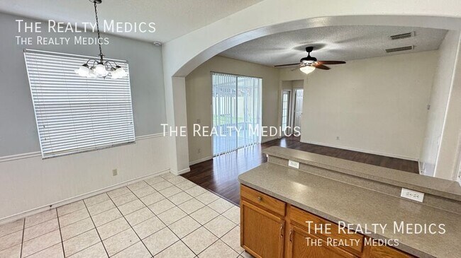 Building Photo - 13628 Tetherline Trail