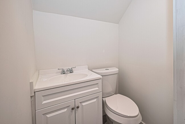 Building Photo - 4013 Ranch St