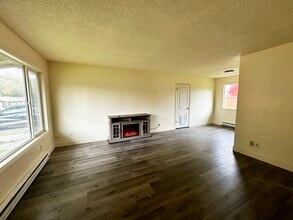 Building Photo - 114 Dillion Dr