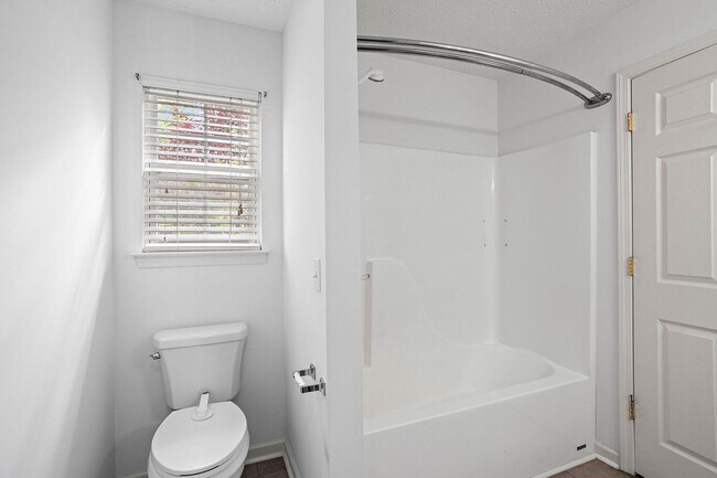 Building Photo - 5009 Legacy Dr
