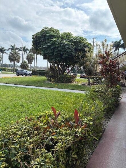 Building Photo - 51 Waltham E