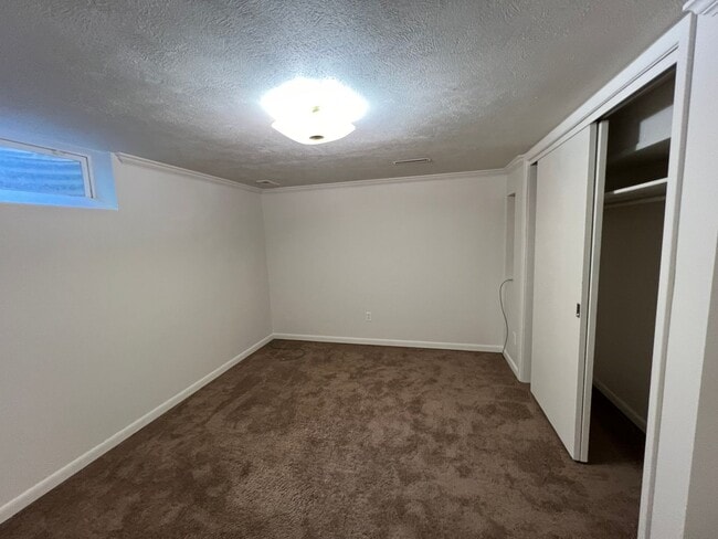 Building Photo - Home with Paradise Setting in Backyard! Available July 2026!! $2,500 Monthly!