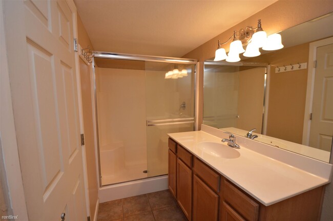 Building Photo - 2 br, 2 bath Condo - 101 S Players Club Dr...