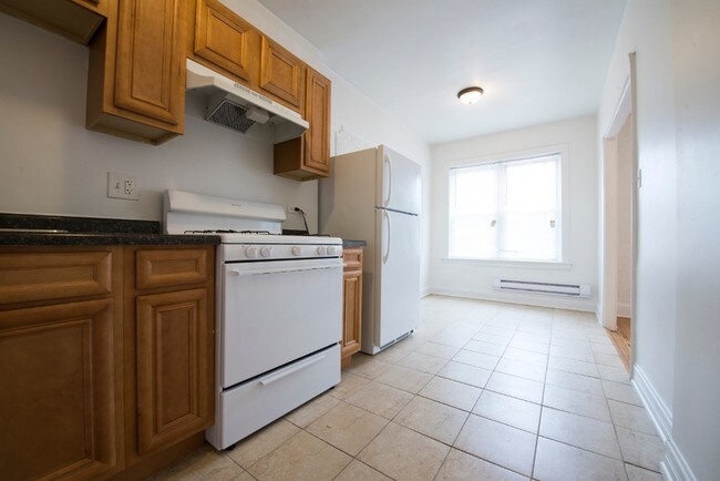 Kitchen - 7903 S Luella Ave 2233-2237 E 79th Chicago, IL 60617