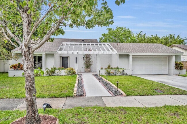 Primary Photo - Beautiful Winter Park home