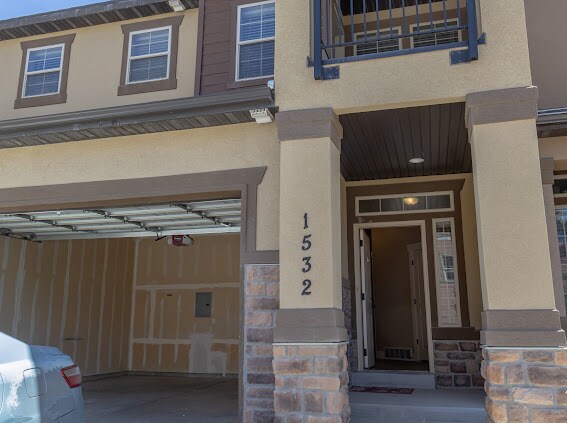 Building Photo - 1532 N Venetian Way