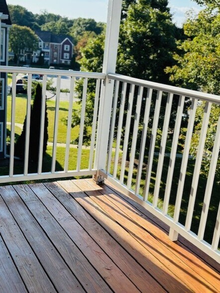 Building Photo - 743 Deering Rd