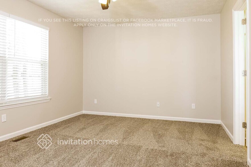 Building Photo - 135 Candle Wood Dr