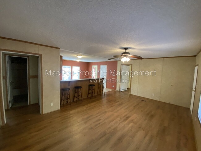 Building Photo - 6280 Mt Airy Dr