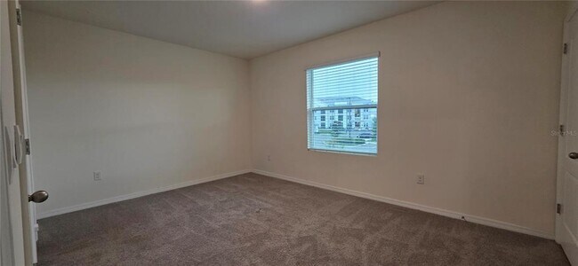 Building Photo - 1410 Isleta Lp