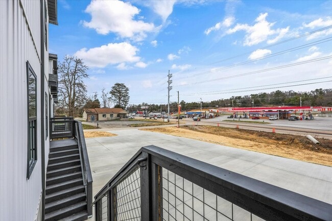 Building Photo - 8302 Lobelia Ln