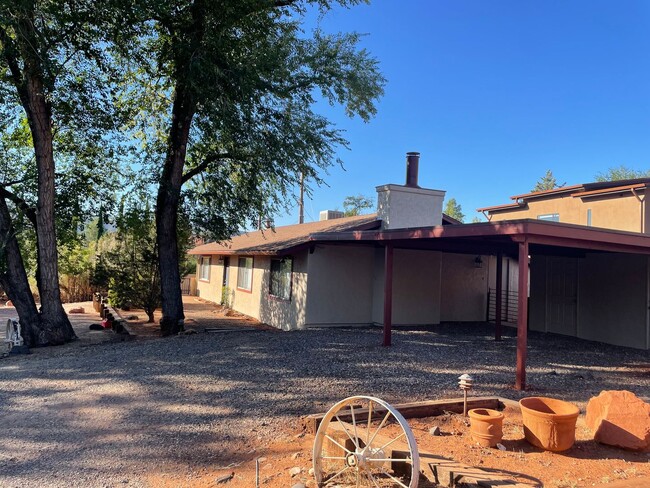 Building Photo - Red Rock Loop Home