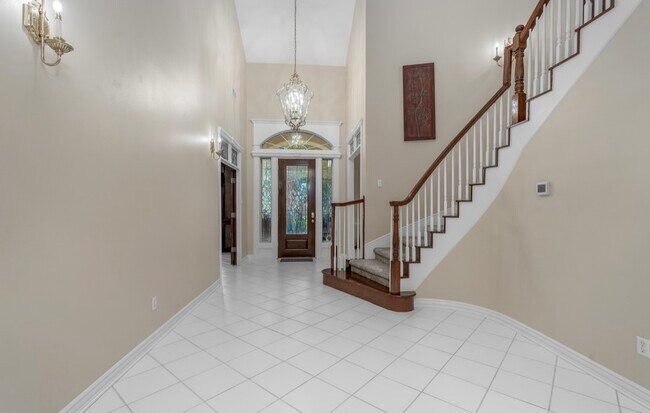 Building Photo - 94 E Fairbranch Cir