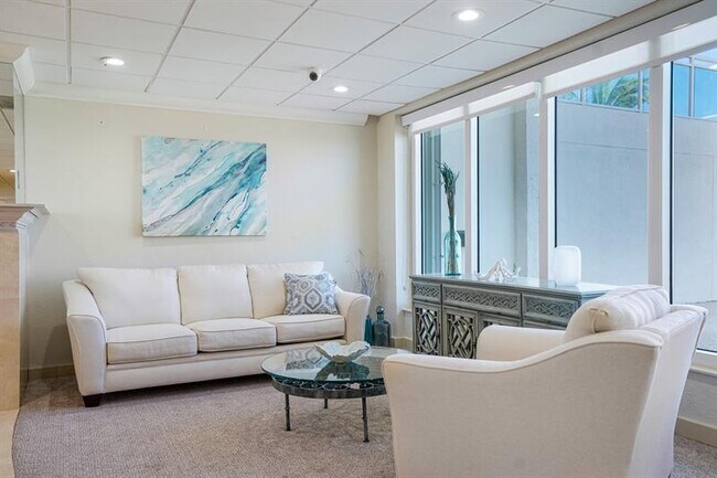 Building Photo - 3900 Galt Ocean Dr