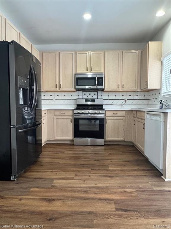 Building Photo - 38478 Lynwood Ct