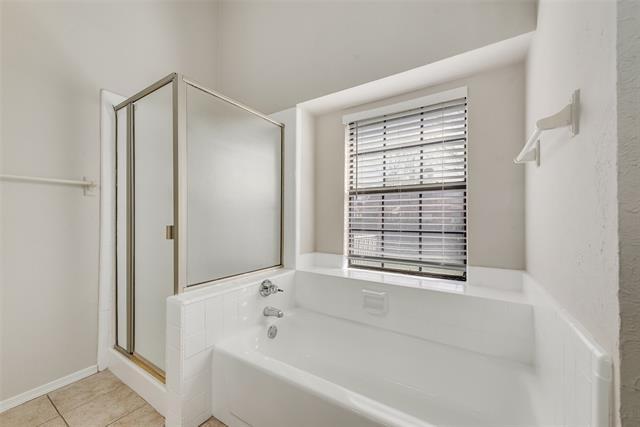 Building Photo - 2410 Brookdale Dr