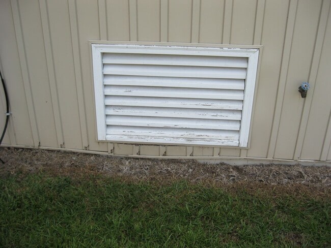 Building Photo - 323 Laurel Oak Ln