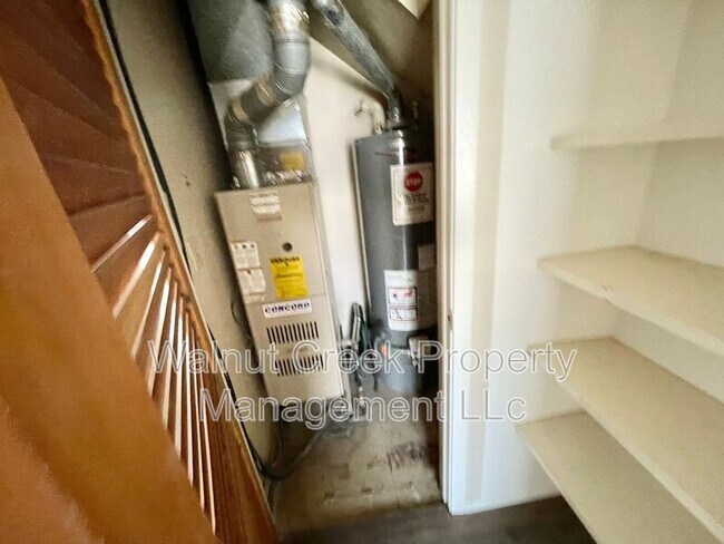 Building Photo - 5520 Beavercrest Dr