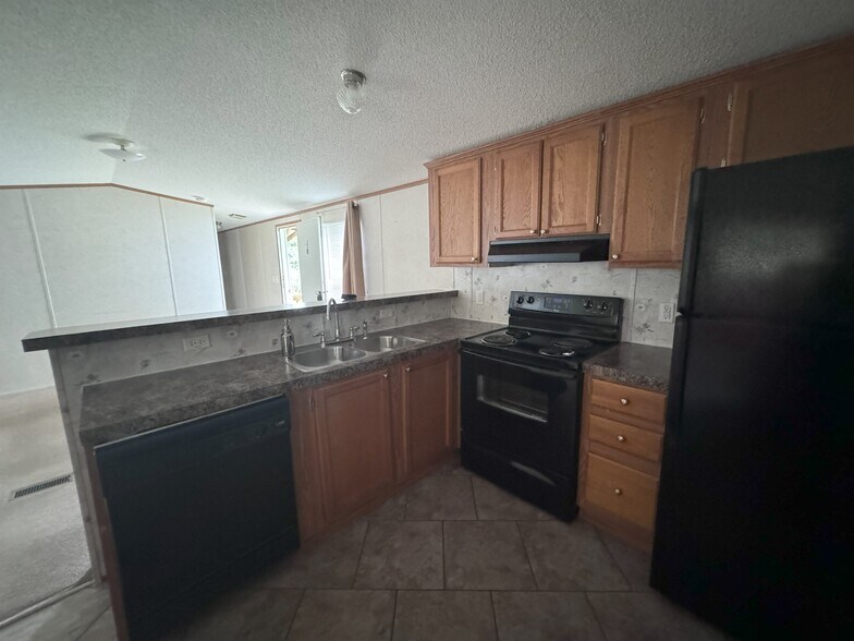 Building Photo - 65188 Highway 1058