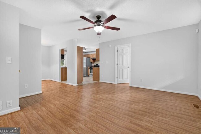 Building Photo - 72 Victorian Cir