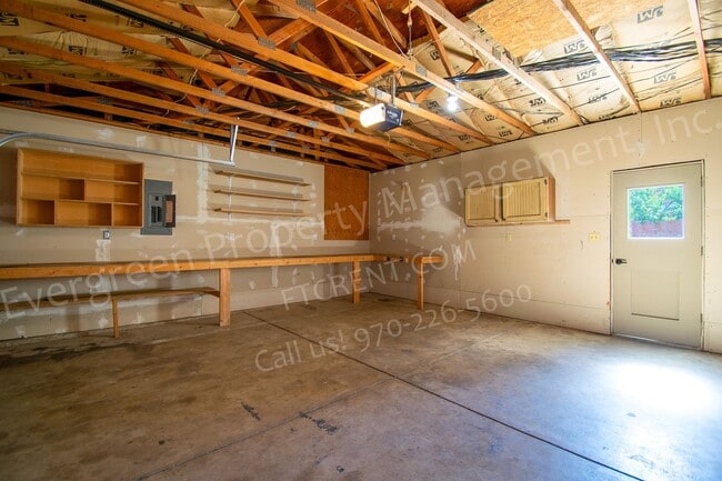 Building Photo - 661 Hanna St