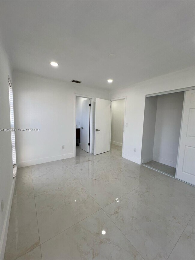 Building Photo - 26045 SW 131st Ct