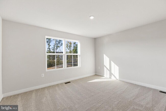 Building Photo - 4319 Southerby Dr