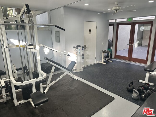 Building Photo - 330 S Barrington Ave