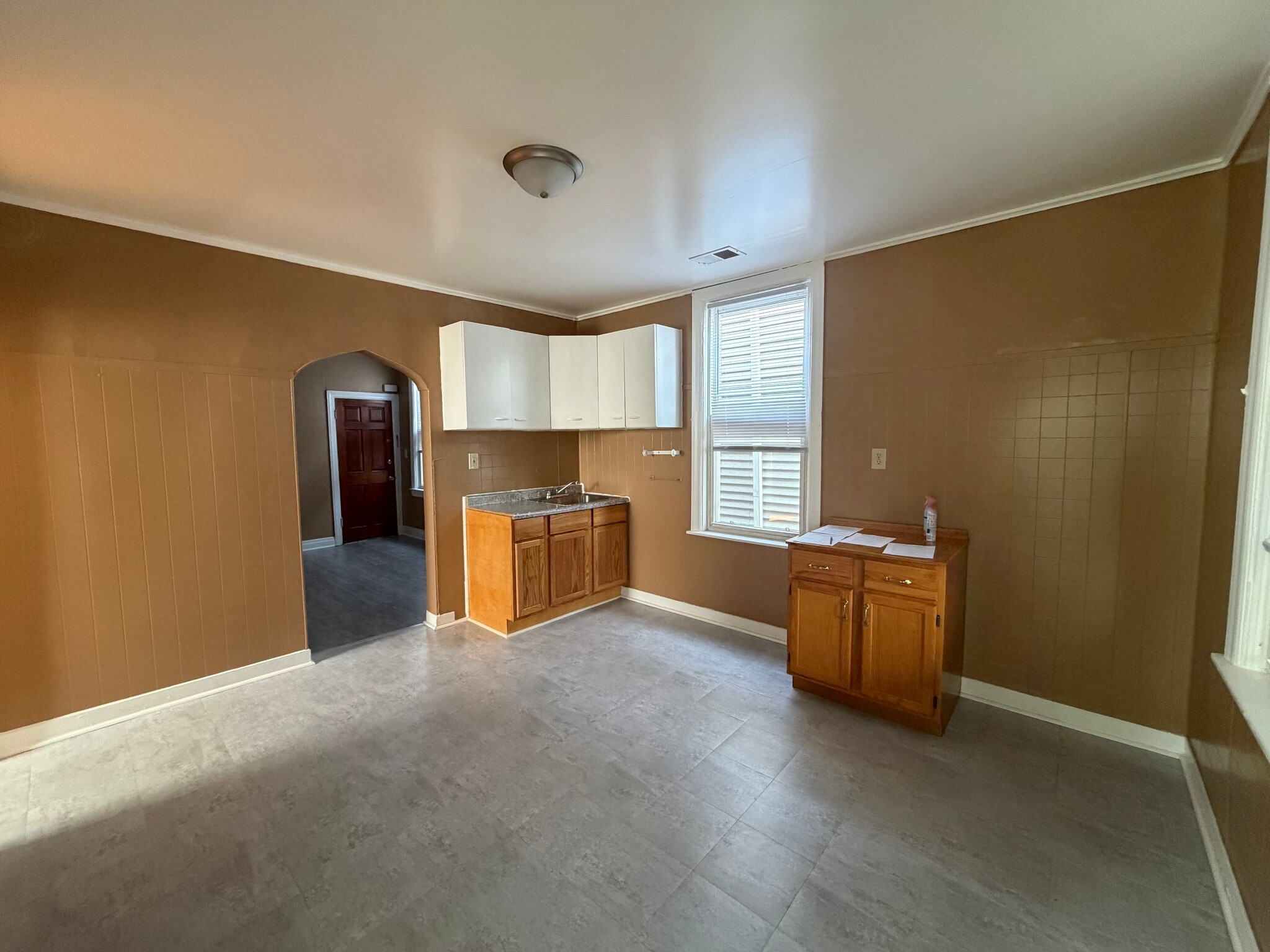 Building Photo - 1629 W 38th St