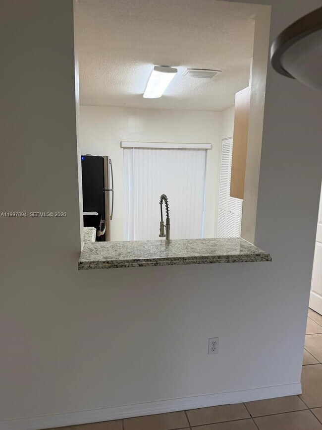 Building Photo - 6676 SW 115th Ct