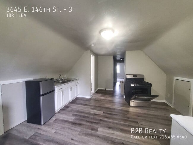 Building Photo - 3645 E 146th St