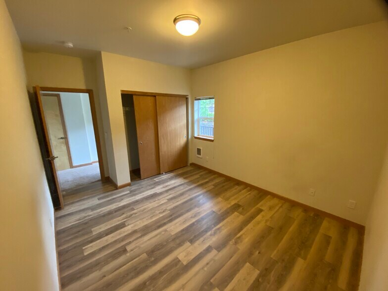 Building Photo - 3745 S Water Ave