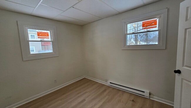 Building Photo - 4 bedroom | section 8/EDEN/ cash welcomed