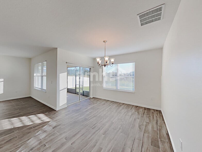 Building Photo - 3223 Magnolia Meadows Dr