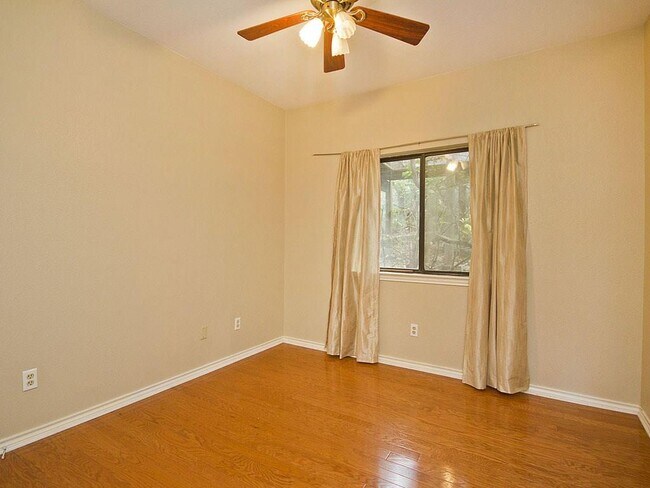 Building Photo - 8200 Neely Dr