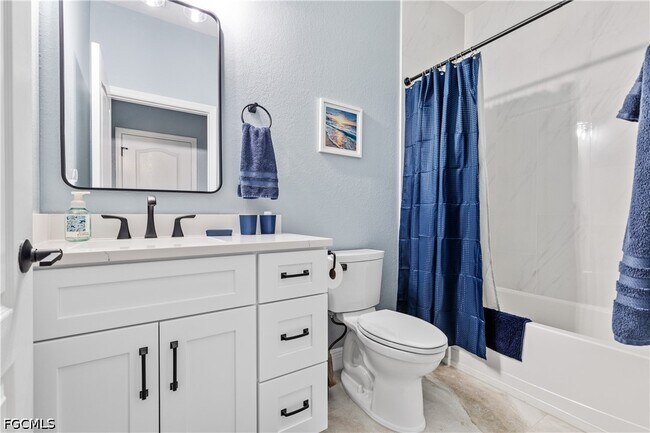 Building Photo - 10960 Cherry Laurel Dr