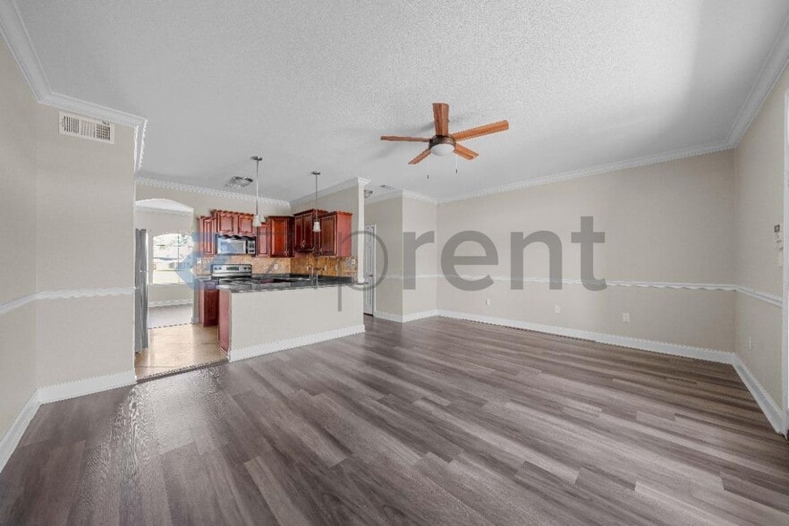 Building Photo - Unit 1418