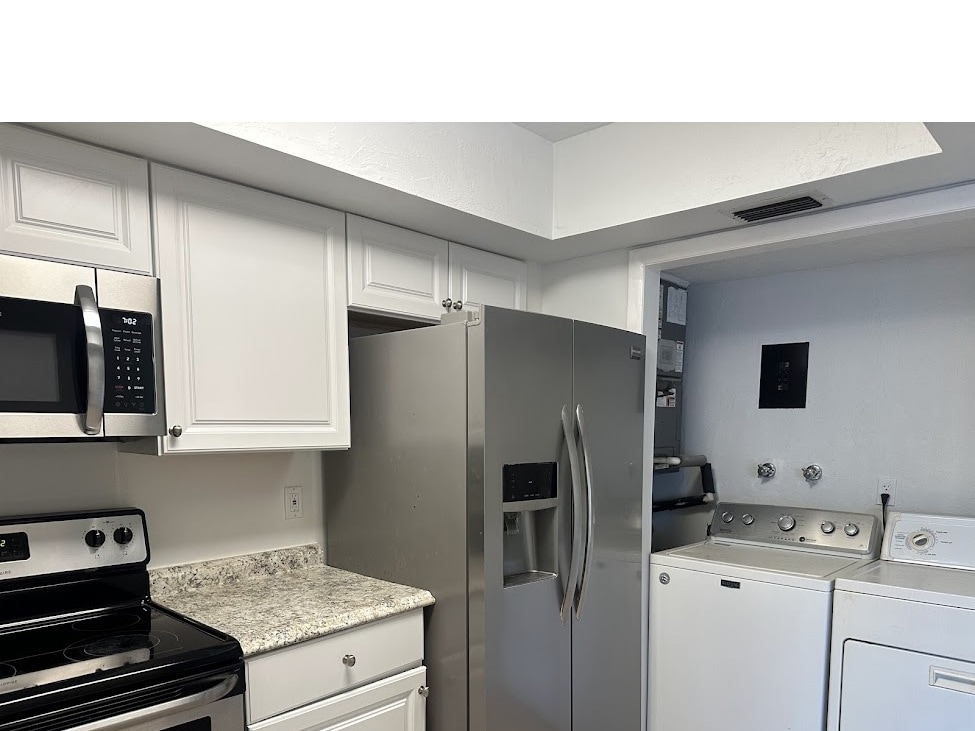 Building Photo - 3369 Barnsdale Dr