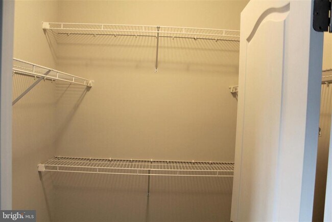 Building Photo - 6050 Krantz Dr