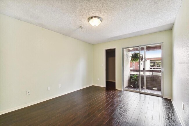 Building Photo - 10263 Gandy Blvd N